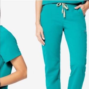 FIGS Yola Skinny Scrub Pants size Small Tall.